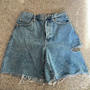 Garage shorts
